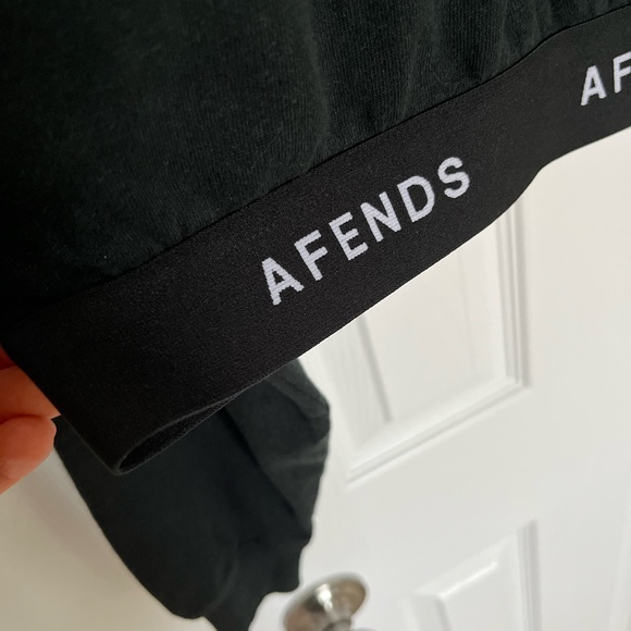 NWT Afends Hemp Homebase Cropped Long sleeved Black Sweater Sz 4 or Small - Picture 7 of 12